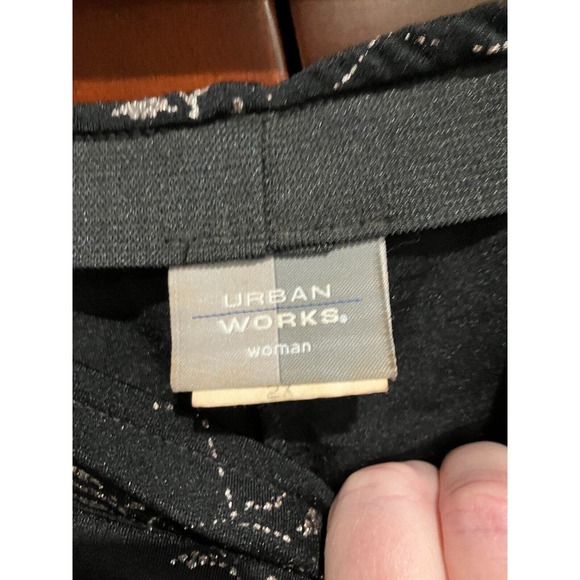 Urban Works Black & Silver Embossed Matching Blouse & Skirt Size 2X! - Picture 4 of 12